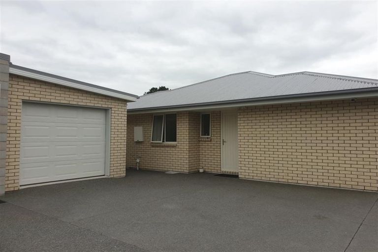 Photo of property in 1/6 Ruddenklau Lane, Bishopdale, Christchurch, 8053