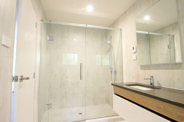 Photo of property in 50 Headland Drive, Long Bay, Auckland, 0630