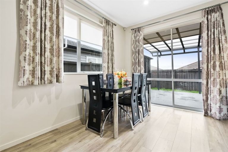 Photo of property in 14 Parton Road, Pukekohe, 2120