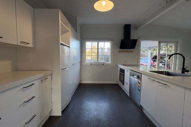 Photo of property in 7 Chatham Street, Addington, Christchurch, 8024