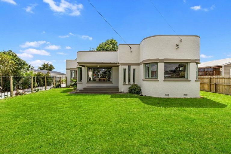 Photo of property in 24 Studholme Street, Morrinsville, 3300