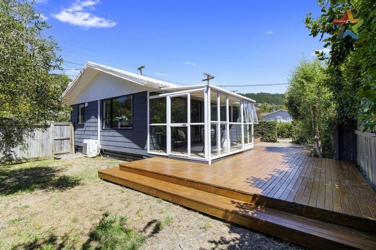 Photo of property in 9 Field Street, Silverstream, Upper Hutt, 5019