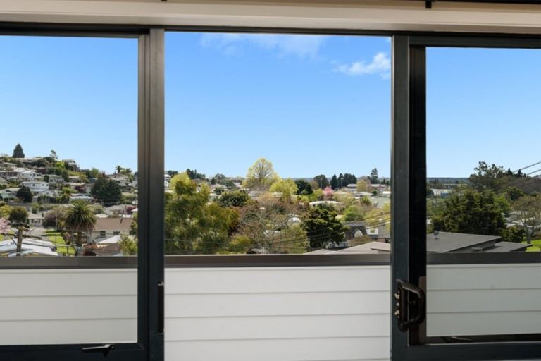 Photo of property in 17 Seymour Place, Bellevue, Tauranga, 3110