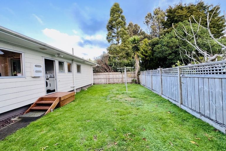 Photo of property in 2/60 Taikata Road, Te Atatu Peninsula, Auckland, 0610