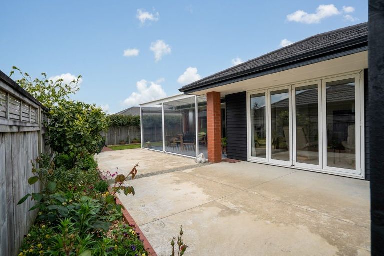 Photo of property in 12 Jarrett Terrace, Leamington, Cambridge, 3432