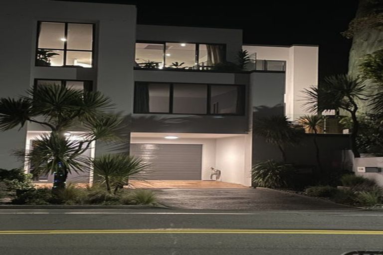 Photo of property in 1/148 Evans Bay Parade, Roseneath, Wellington, 6021