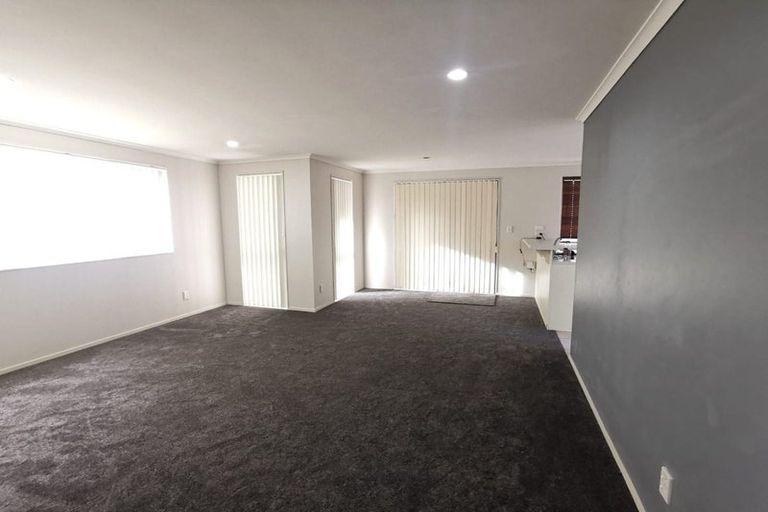 Photo of property in 3/16 Saints Court, Manurewa, Auckland, 2102