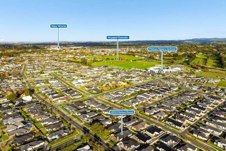 Photo of property in 203 Matua Road, Kumeu, 0810