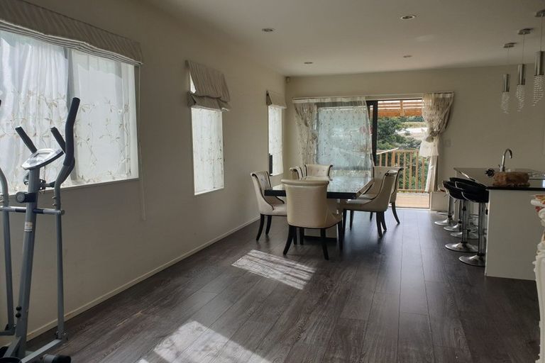 Photo of property in 24 Mantra Road, Massey, Auckland, 0614