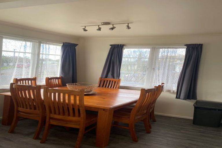 Photo of property in 71 Kettle Avenue, Awapuni, Palmerston North, 4412