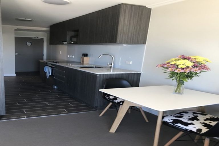 Photo of property in Frame Apartments, 1501/111 Molesworth Street, Thorndon, Wellington, 6011