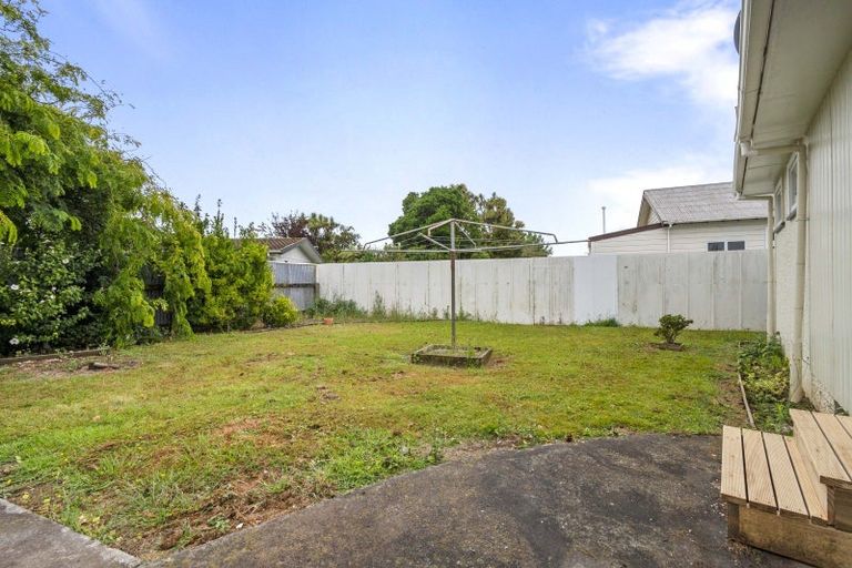 Photo of property in 6 Jenks Street, Foxton, 4814