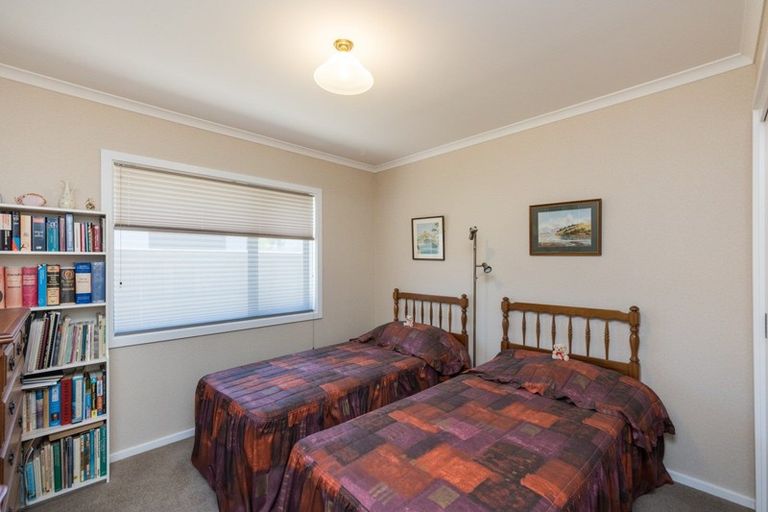 Photo of property in 18 Thomson Street, West End, Palmerston North, 4412