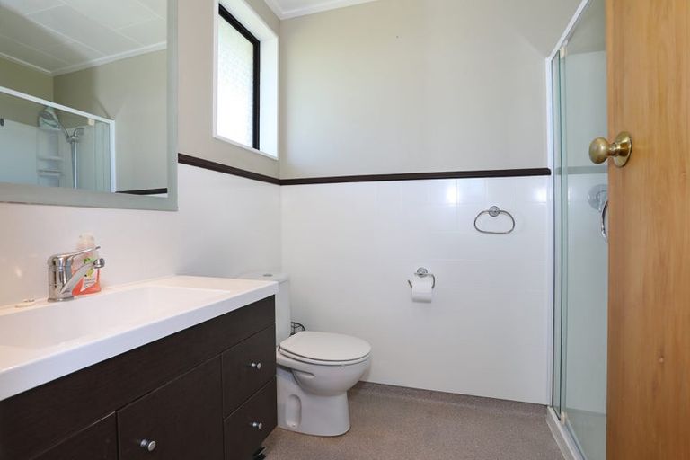 Photo of property in 8 Mansell Crescent, Bulls, 4818