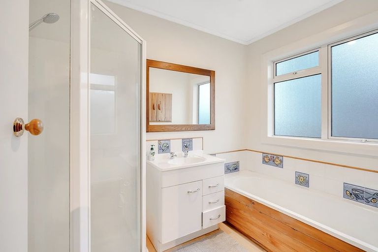 Photo of property in 112 Thornton Road, Cambridge, 3434