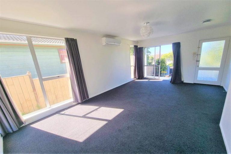 Photo of property in 75 Solar Road, Glen Eden, Auckland, 0602