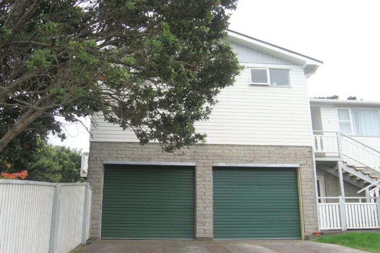 Photo of property in 5 Rydal Place, Southgate, Wellington, 6023