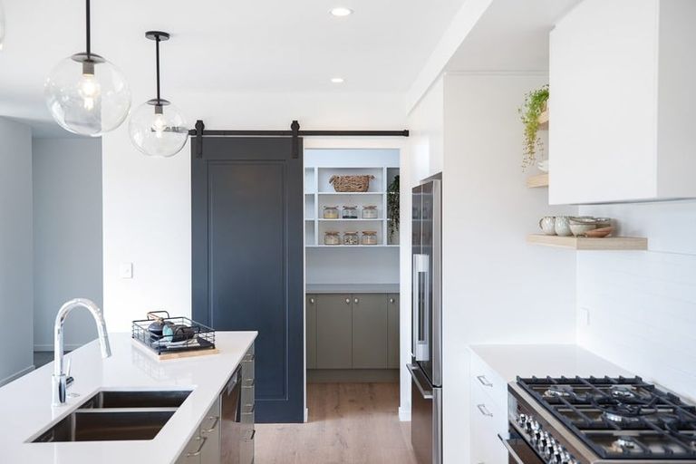 Photo of property in 28 Kohekohe Drive, Owhata, Rotorua, 3010