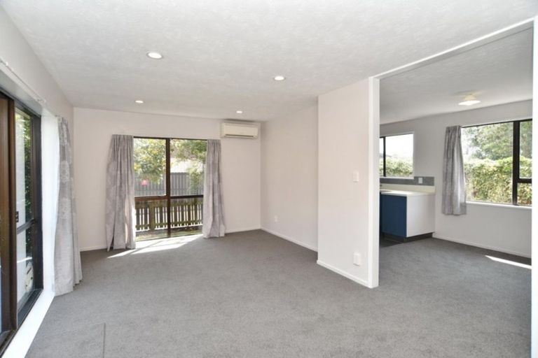 Photo of property in 1/126b Inwoods Close, Parklands, Christchurch, 8083