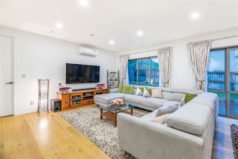 Photo of property in 11 Irongate Avenue, Ranui, Auckland, 0612