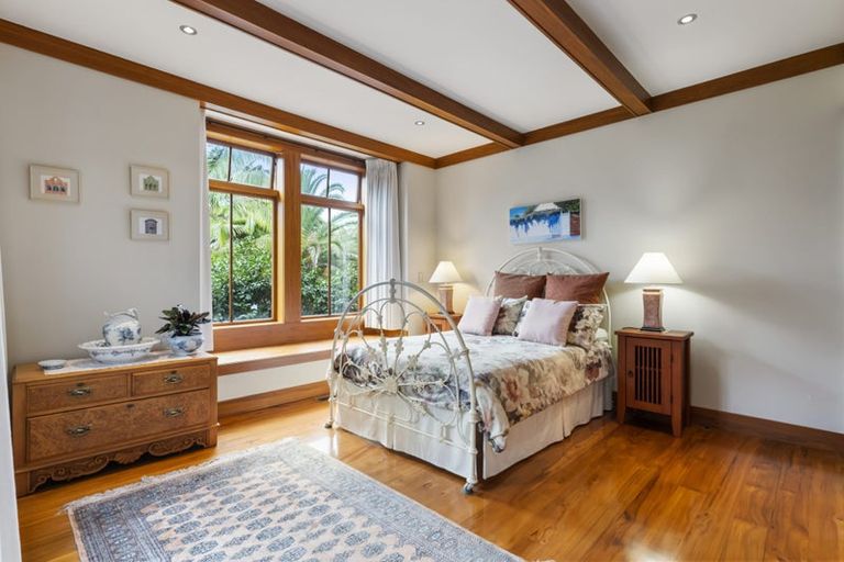 Photo of property in 27a Maritime Terrace, Birkenhead, Auckland, 0626