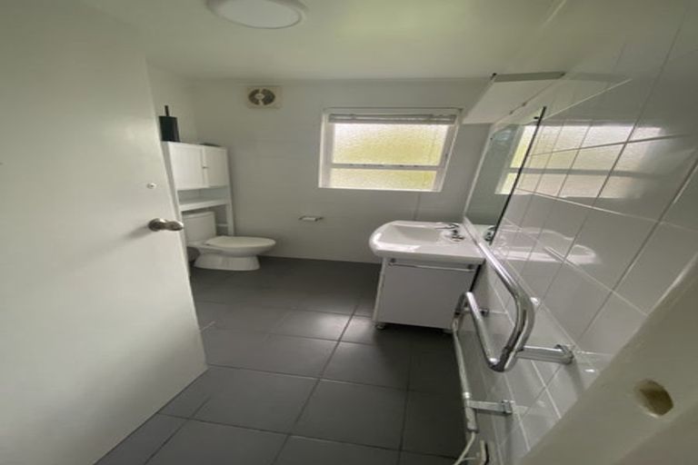 Photo of property in 829 Te Atatu Road, Te Atatu Peninsula, Auckland, 0610