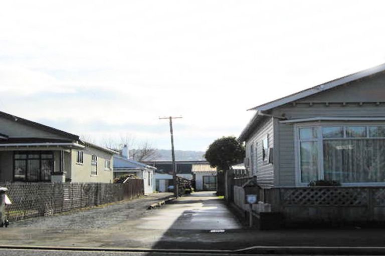 Photo of property in 24 Hargest Crescent, Saint Kilda, Dunedin, 9012