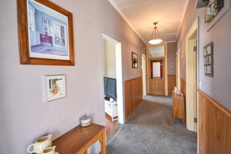 Photo of property in 4 Cook Street, Mornington, Dunedin, 9011