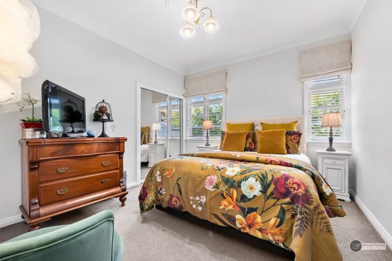 Photo of property in 8 Kauri Street, Woburn, Lower Hutt, 5011