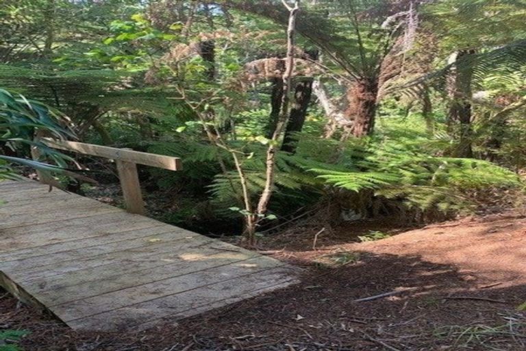 Photo of property in 129 Bays Road, Orere Point, 2585