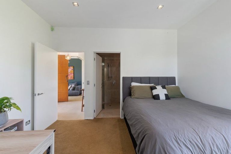 Photo of property in 34 Rannoch Drive, Jacks Point, Queenstown, 9371