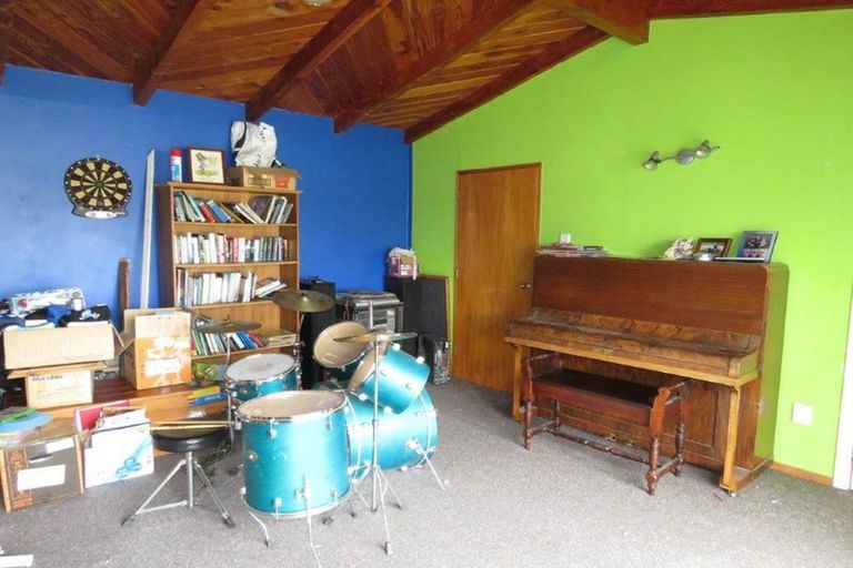 Photo of property in 16 Baxter Street, Grasmere, Invercargill, 9810