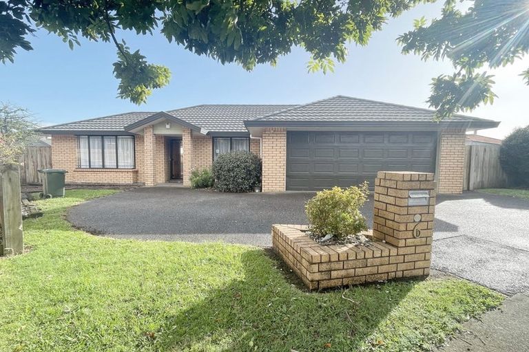 Photo of property in 6 Anton Place, Takanini, 2112