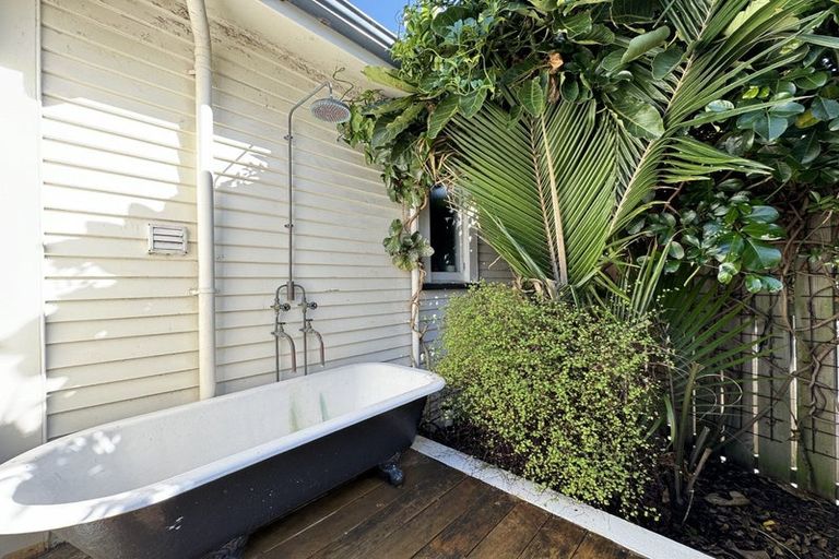 Photo of property in 83 Miramar Avenue, Miramar, Wellington, 6022