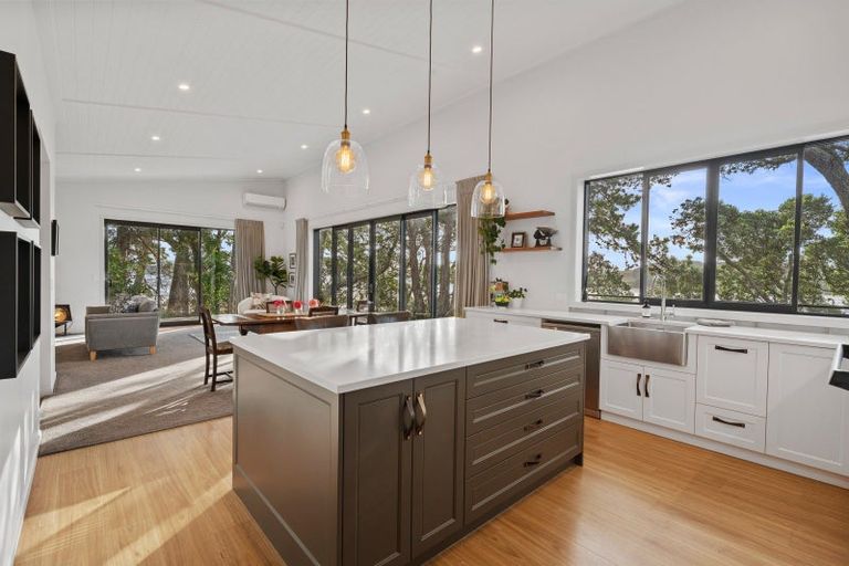 Photo of property in 115 Waitangi Falls Road, Glenbrook, Waiuku, 2681