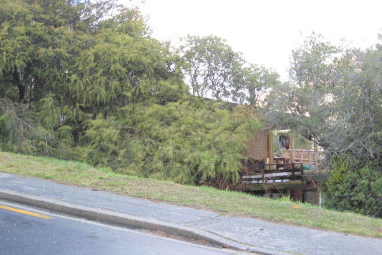 Photo of property in 22 Mckerrow Place, Sunshine Bay, Queenstown, 9300