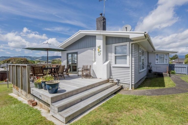 Photo of property in 13 Burn Street, Levin, 5510