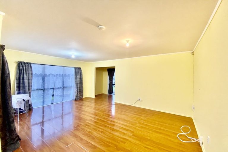 Photo of property in 206 Te Irirangi Drive, Flat Bush, Auckland, 2019