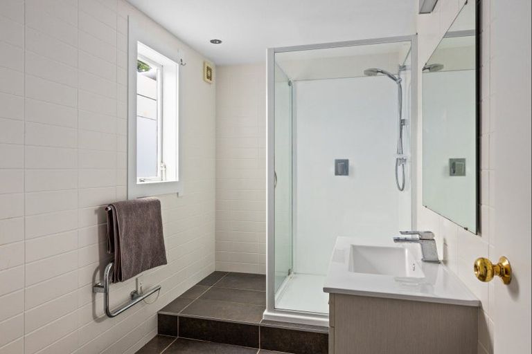 Photo of property in 1073 Kahikatea Flat Road, Waitoki, Kaukapakapa, 0871