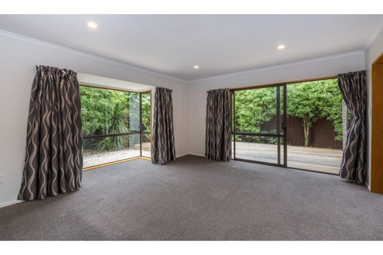 Photo of property in 2/40 Onslow Street, St Albans, Christchurch, 8014