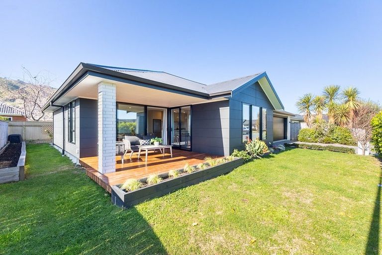 Photo of property in 12 Teiaroa Street, Waikanae, 5036