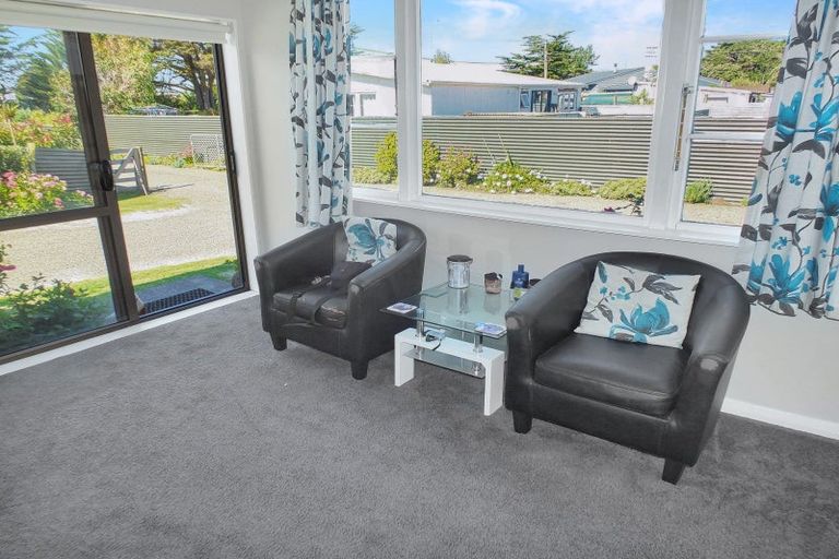 Photo of property in 8a Holben Parade, Foxton Beach, Foxton, 4815