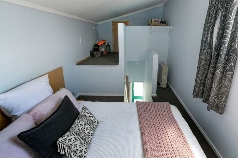 Photo of property in 53 Beaumaris Crescent, Ascot Park, Porirua, 5024