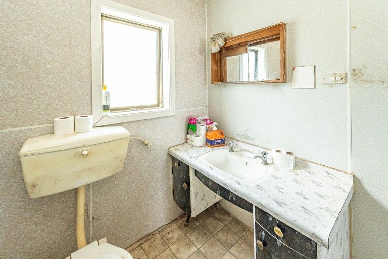 Photo of property in 25 Manuka Street, Castlecliff, Whanganui, 4501