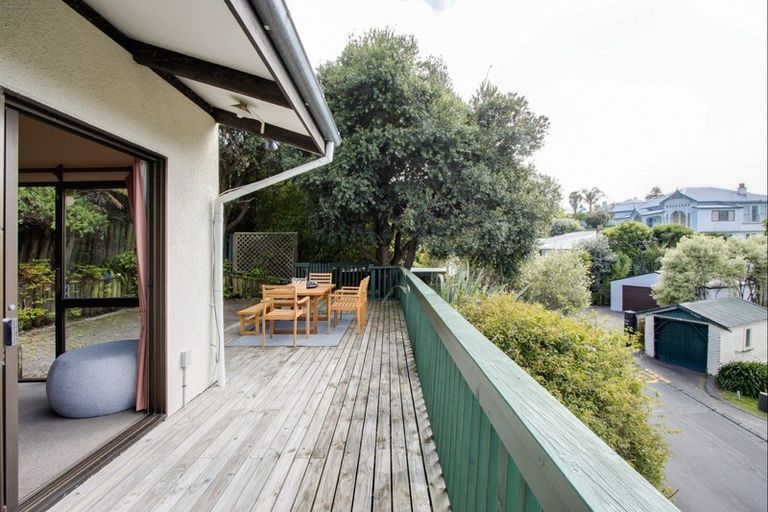 Photo of property in 16 France Road, Bluff Hill, Napier, 4110