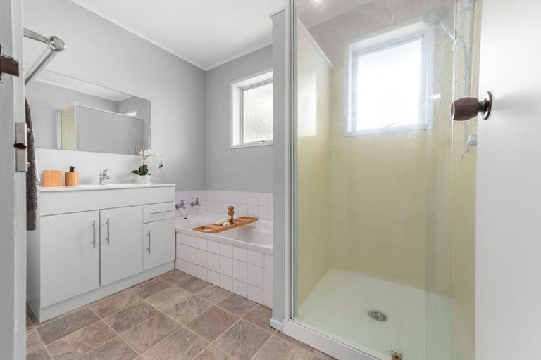 Photo of property in 37 Exeter Street, Glenview, Hamilton, 3206