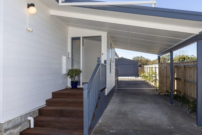 Photo of property in 71 Donovan Road, Paraparaumu Beach, Paraparaumu, 5032