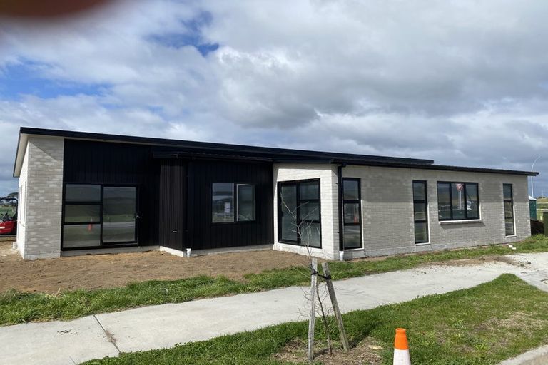 Photo of property in 65 Empire Crescent, Papamoa, 3118