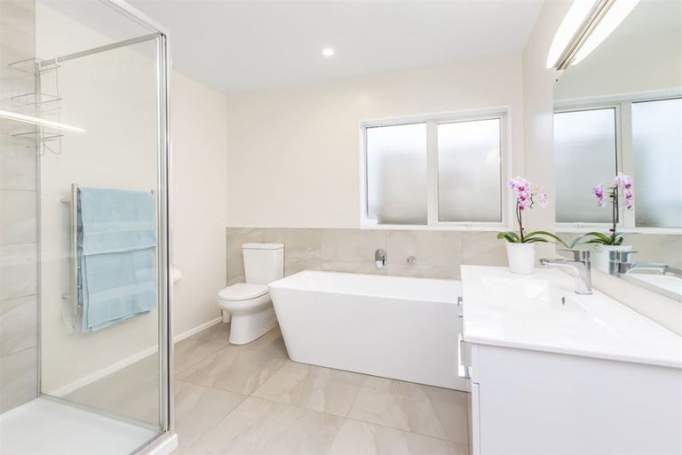 Photo of property in 7 Sue Dow Lane, Aotea, Porirua, 5024