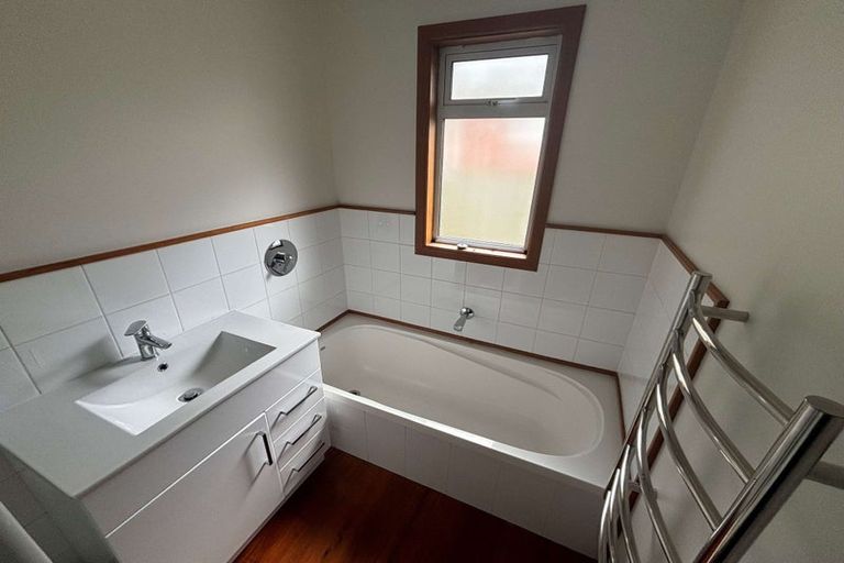 Photo of property in 25 Hillcrest Avenue, Hillcrest, Rotorua, 3015